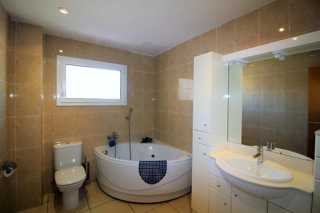 Apartament Global Immo 1031 Iberia Roses Hiszpania